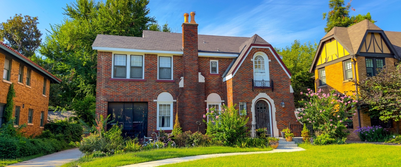 Is Professional Pest Control Worth It in Lawton, OK?